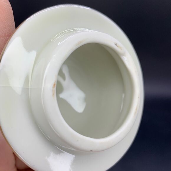 Vintage Japanese Ginger Jar with lid Gold trim Peacocks Flowers Berries Asian - Picture 10 of 10